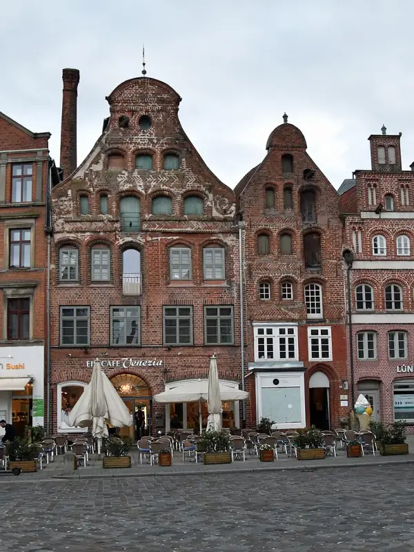Historische Giebelhäuser am Sande in Lüneburg